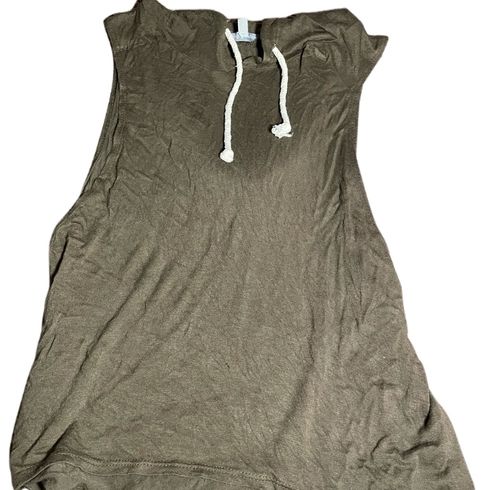 🤩 4/$20 Women’s Green Tank Top
